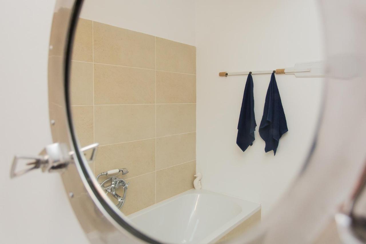 Captain'S Apartment Račišće Kültér fotó