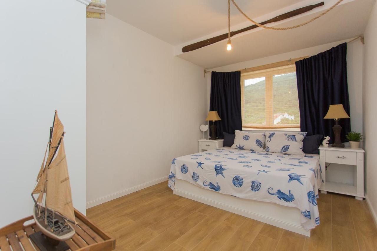 Captain'S Apartment Račišće Kültér fotó